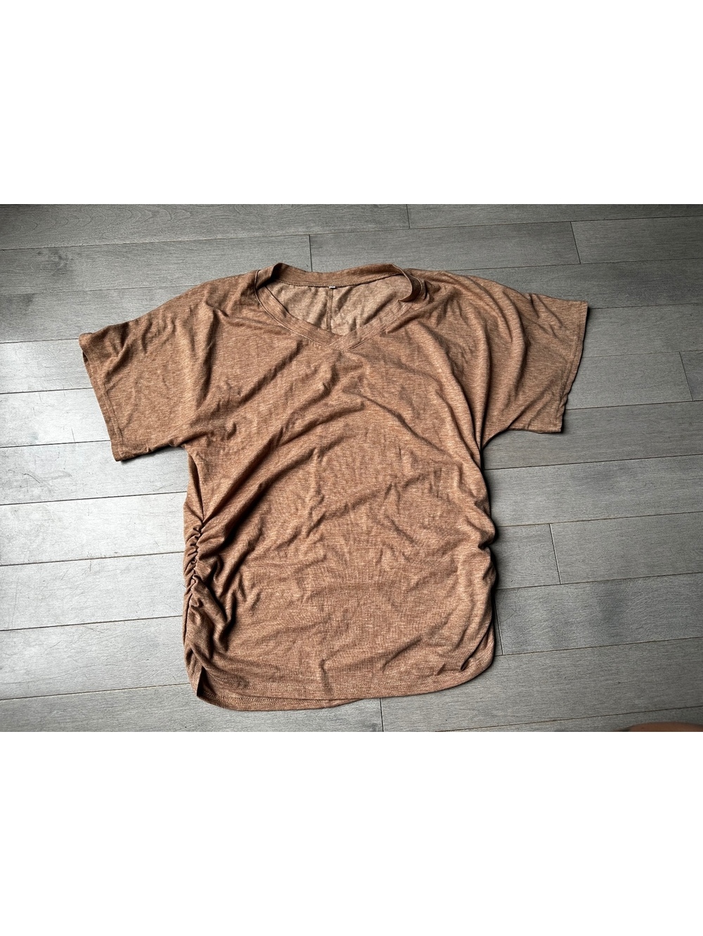 Women’s Brown Short Sleeve V-Neck Casual Shirt with Side Ruching T Shirt Size M